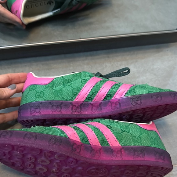 Gucci Green and Pink Sneakers - Picture 5 of 8